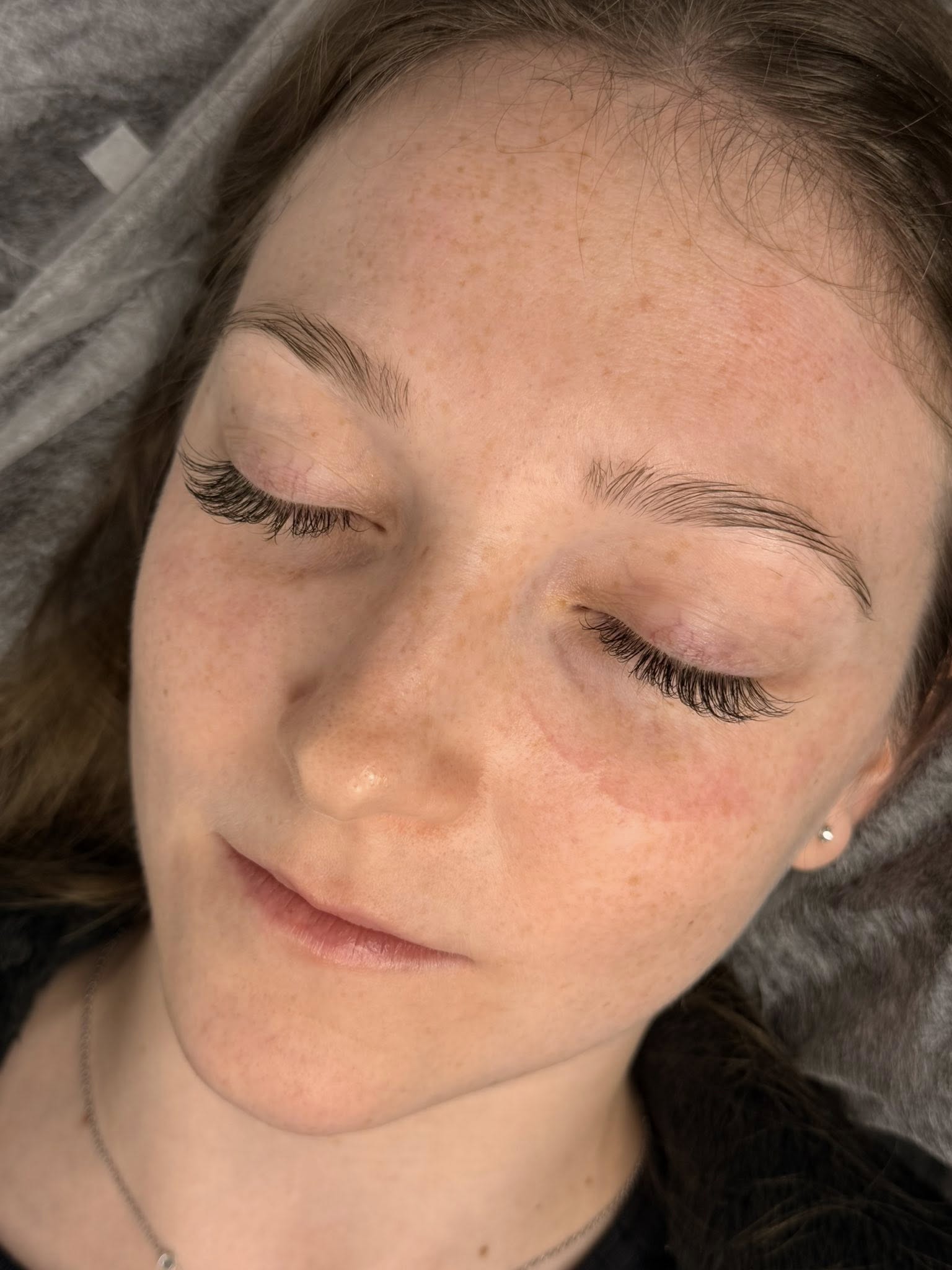 Volume lashes - pełny, dramatyczny efekt